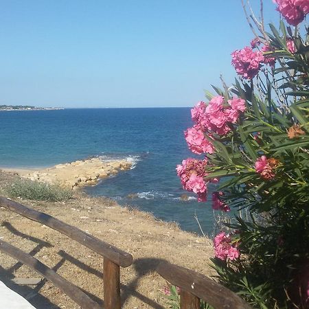 Avola Holidays Exteriér fotografie